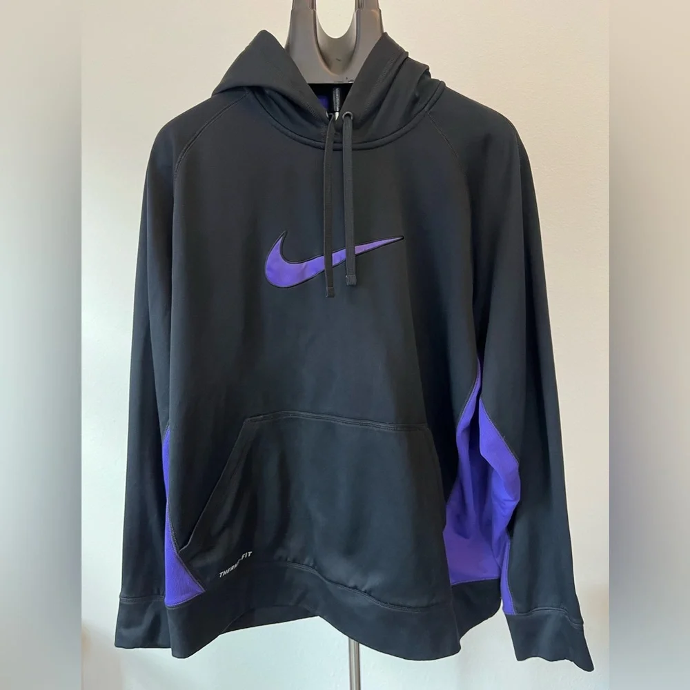 Nike Men's Therma-Fit Black‎ and Purple Hoodie Workout Jogging Walking Size XL.